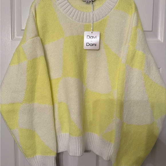 NWT Davi & Dani Neon Lime and White Sweater Oversized Sweater Size M - Picture 4 of 14